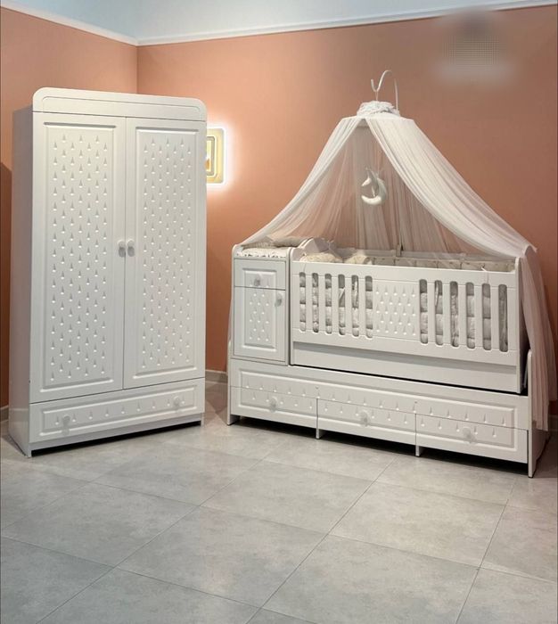 Детская кровать+шкаф+комод