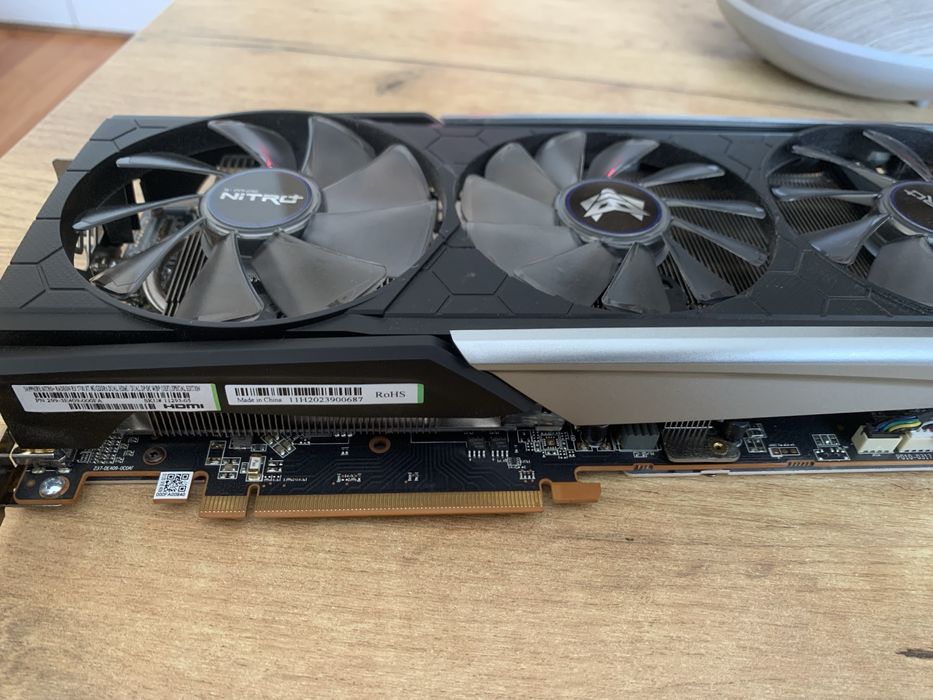 Placa video Sapphire RX  5700 XT Nitro+ Special Edition  8 GB