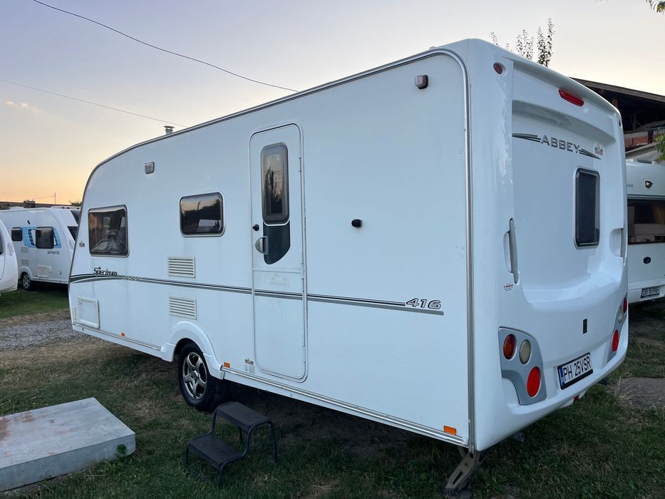 Rulota Swift Abbey Spectrum 2008 5 locuri model de lux Off Camping Acumulator Cabina dus, rezervor intern