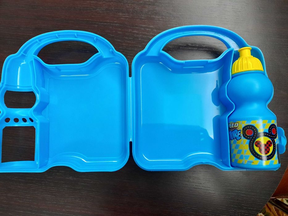 Cutie sandwich si apa - Disney