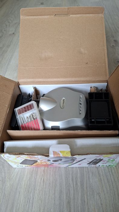 Професионална електрическа пила за маникюр