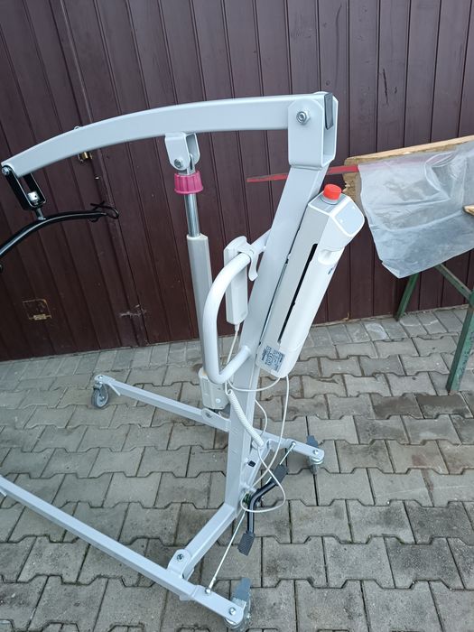 Dispozitiv ridicat bolnavi electric