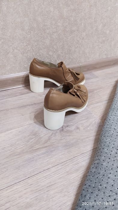 Срочно продам кожаные туфли