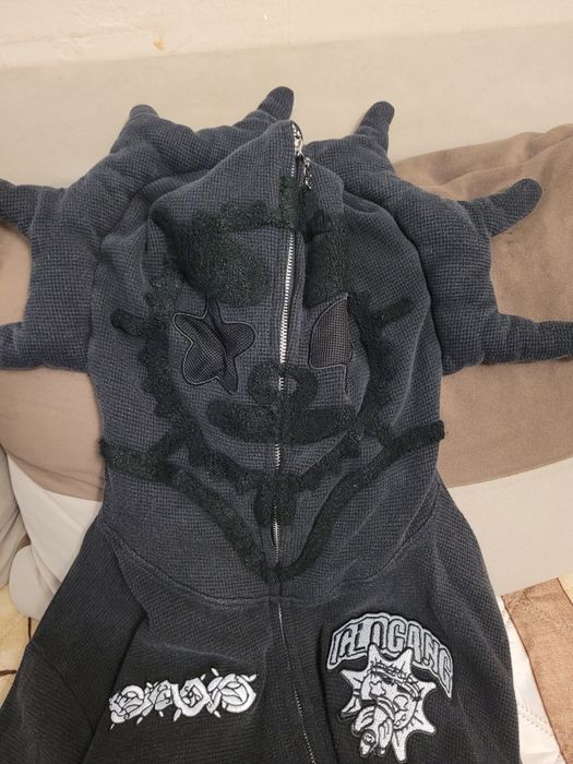 GLO GANG hoodie размер ХЛ ЕДИНСТВЕНОТО в България