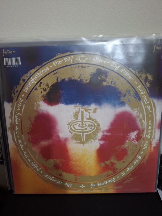 Грамофонни плочи на групите "The Cure" и "Depeche Mode"