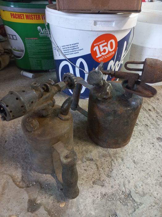 Lampa cu gaz, benzina