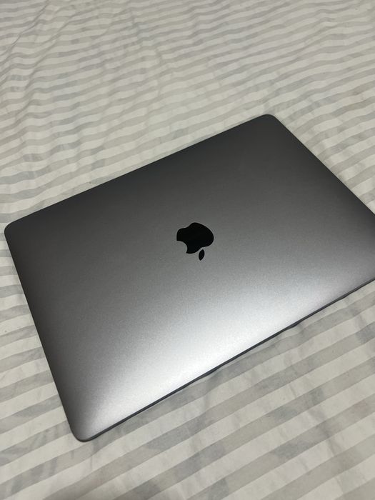 MacBook Pro - User