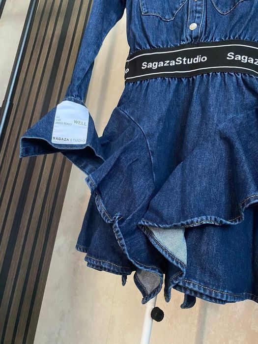 Дизайнерска дънкена разкроена рокля