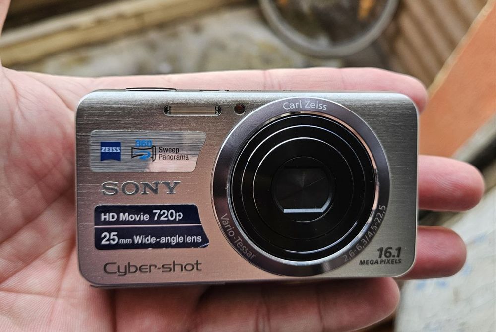 цифровой фотоаппарат Sony Cyber-Shot