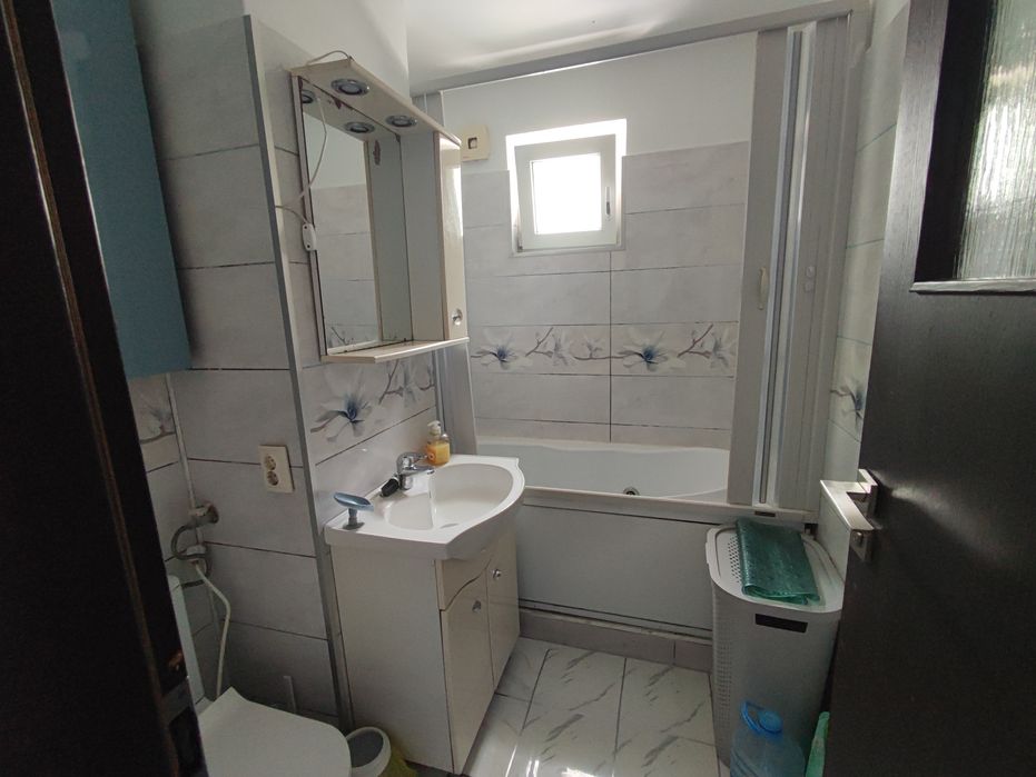 Vânzare apartament 3 camere decomandat – Slănic Prahova