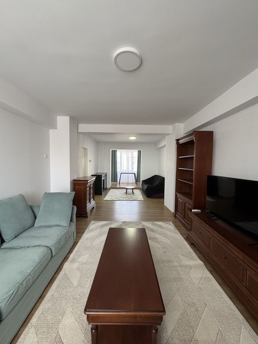 Inchiriez Apartament 4 camere, zona centru, Alba Iulia