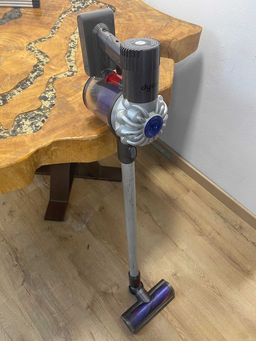 aspirator dyson v6