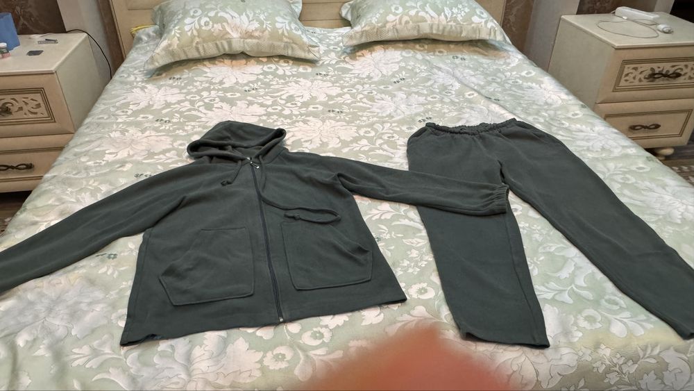 спортивный костюм