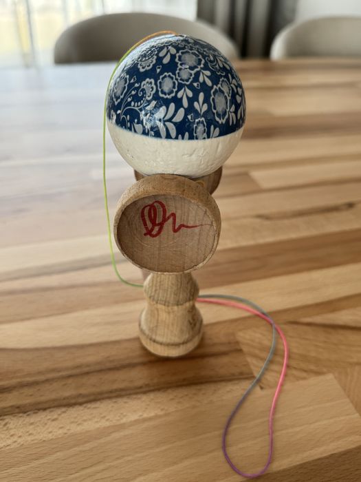 Kendama Lotus Bloom
