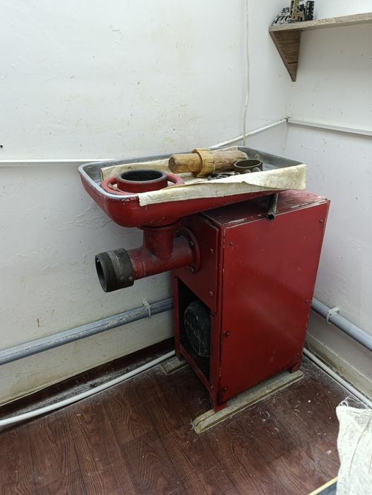 Производственная мясорубка