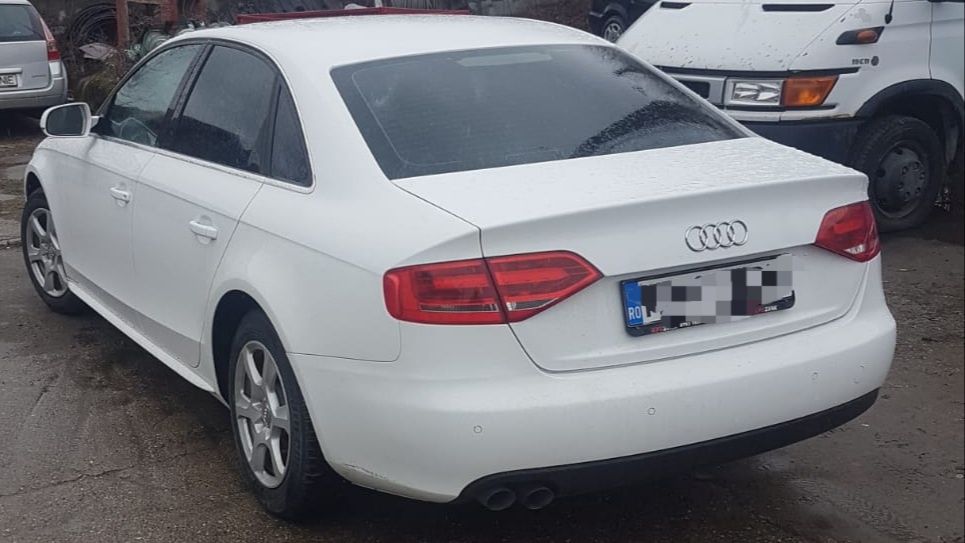 Vand Audi A 4 B 8