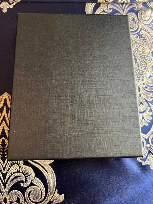 Подаръчен Комплект - Манерка с Аксесоари.