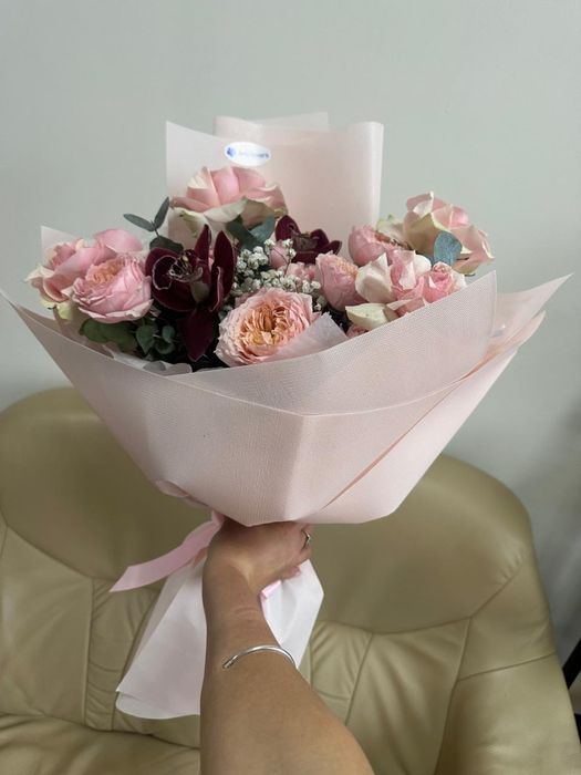 Букет цветов красивый