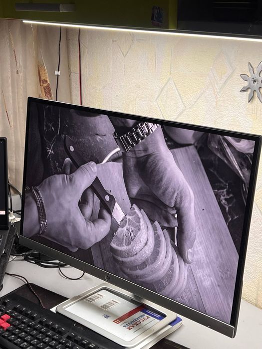 Продаю монитор.