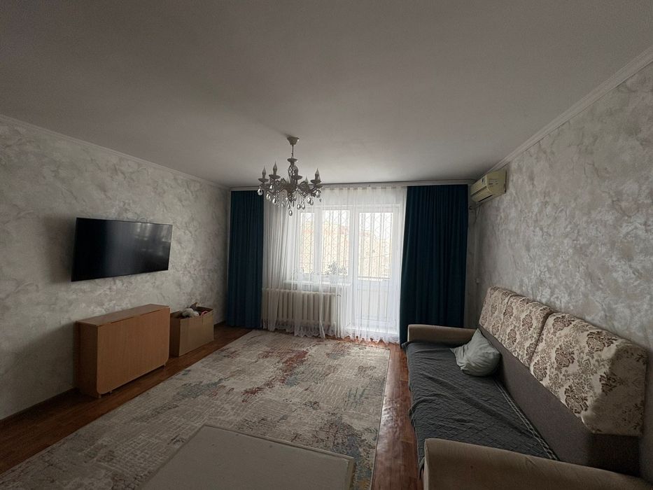 Продам 3-х комнатную квартиру, в районе 1000 мелочей,