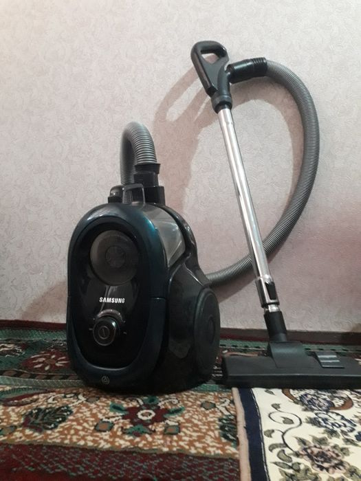Срочно продам пылесос