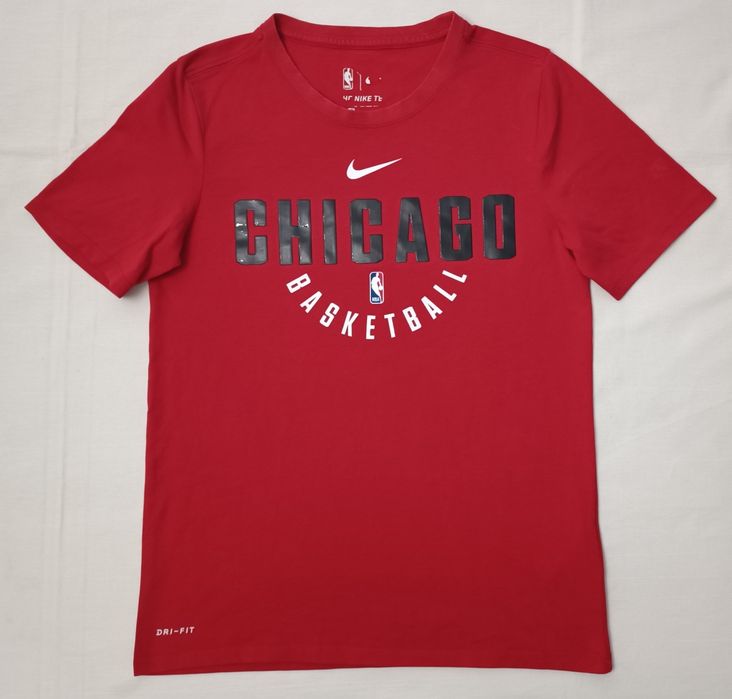Nike NBA Chicago Bulls Tee оригинална тениска ръст 137-147см 10-12 години Найк памук спорт Чикаго Булс фланелка