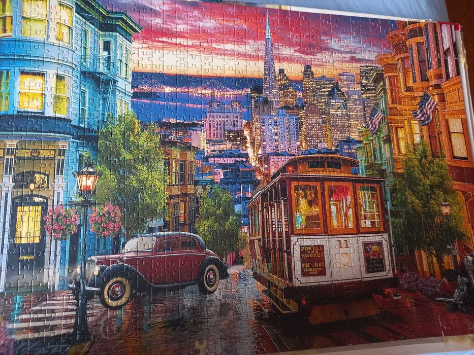 Продавам колекция наредени пъзели от 1000 части. 12 броя