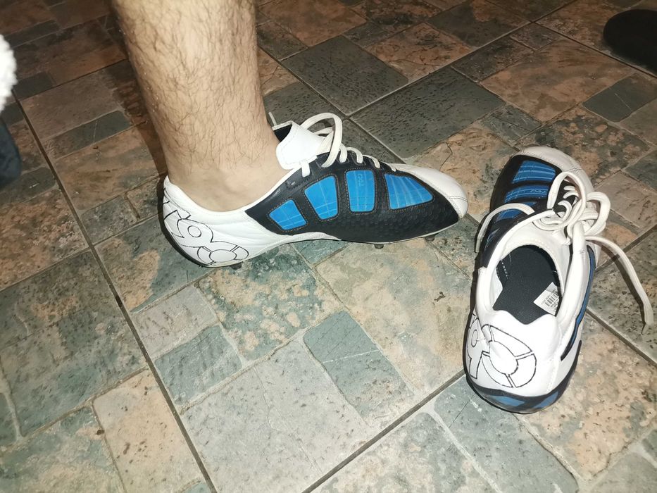 Ghete cu  crampoane nike T90