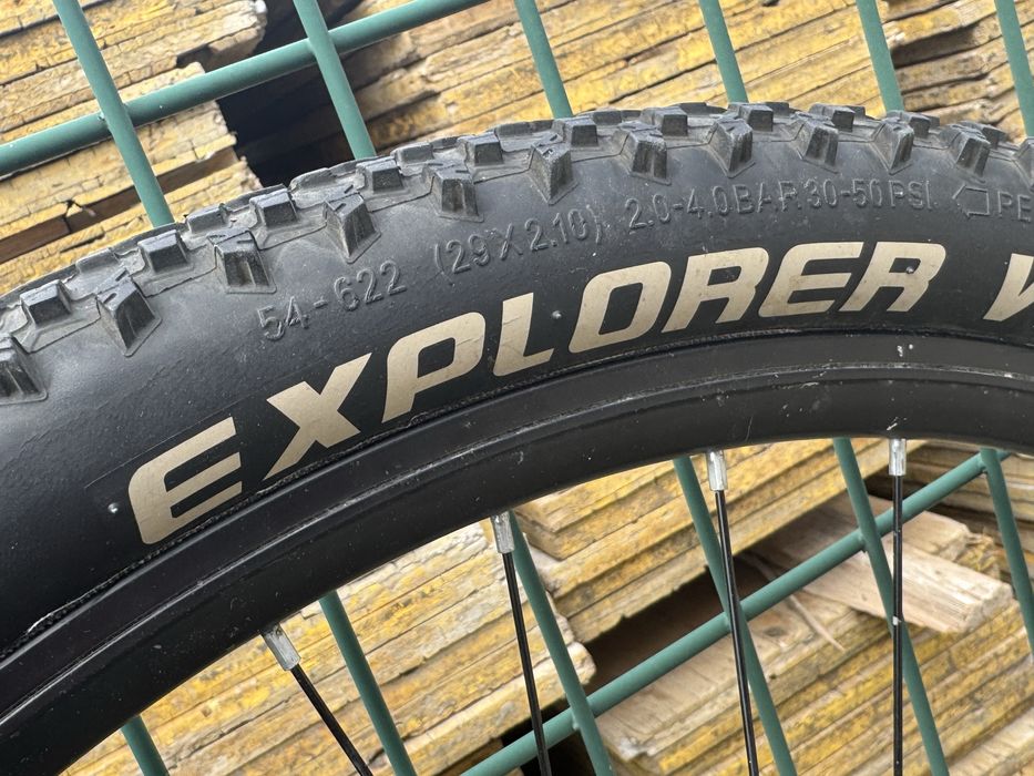 29 за колело чисто нова гума няма кривина топ