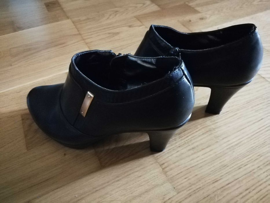 Botine piele ecologica elegante