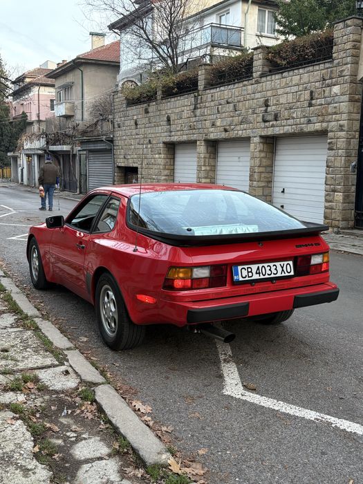 Ретро автомобил Porsche 944 S под наем