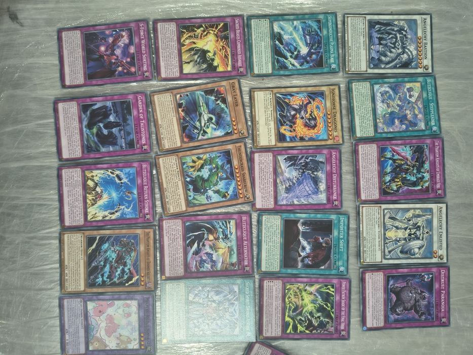 Lot carti yugioh originale , 500 carti.