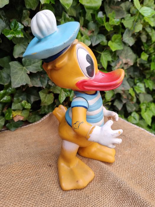 Ratoiul Donald, din cauciuc, jucarie fabricata de Aradeanca