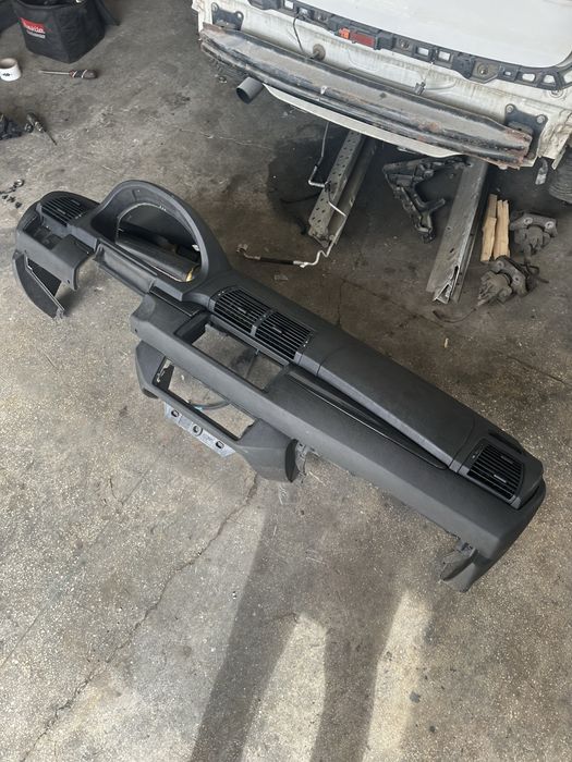 Plansa bord BMW X5 E53 facelift neagra