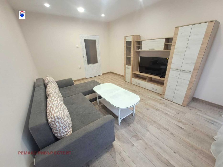 Дава се под наем Двустаен апартамент в Русе, Здравец - 64 кв.м за 408 € - Снимка #6