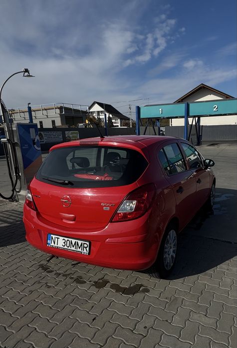 Opel Corsa D 1.0 Benzină – 2009 –