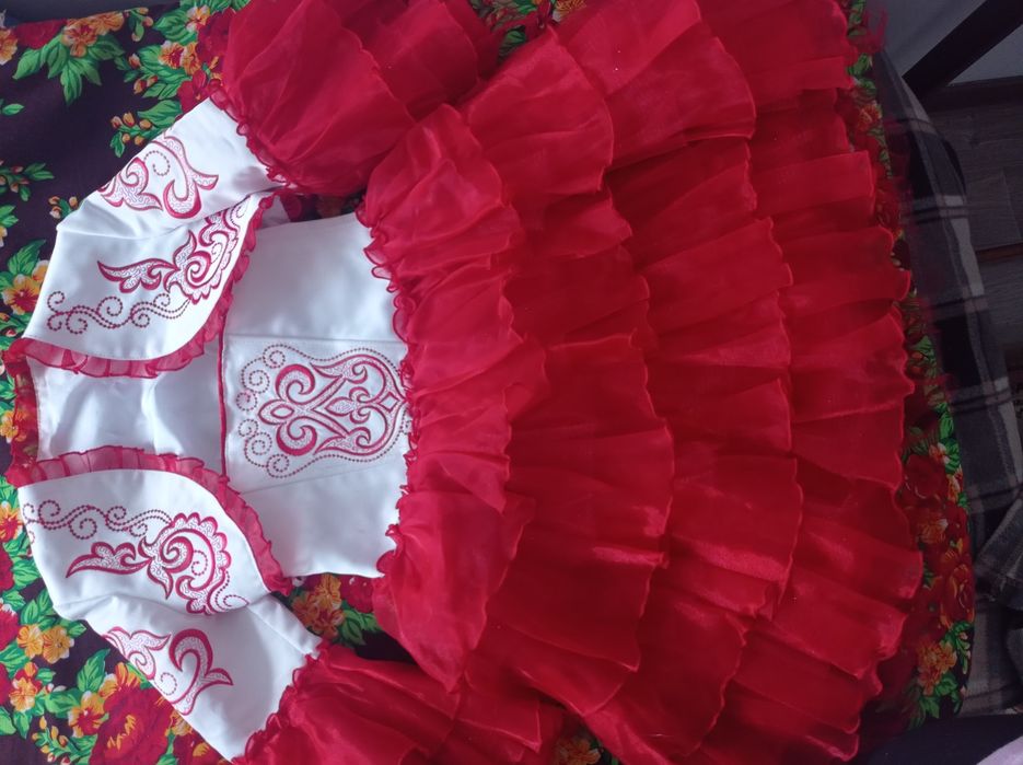 Казакша көйлек, национальные платья