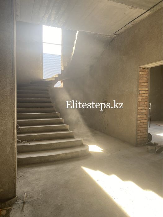 Лестница бетонная