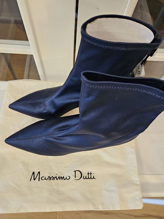 Botine Massimo Dutti noi cu etichetă mărimea 40 real (41  pe ele)
