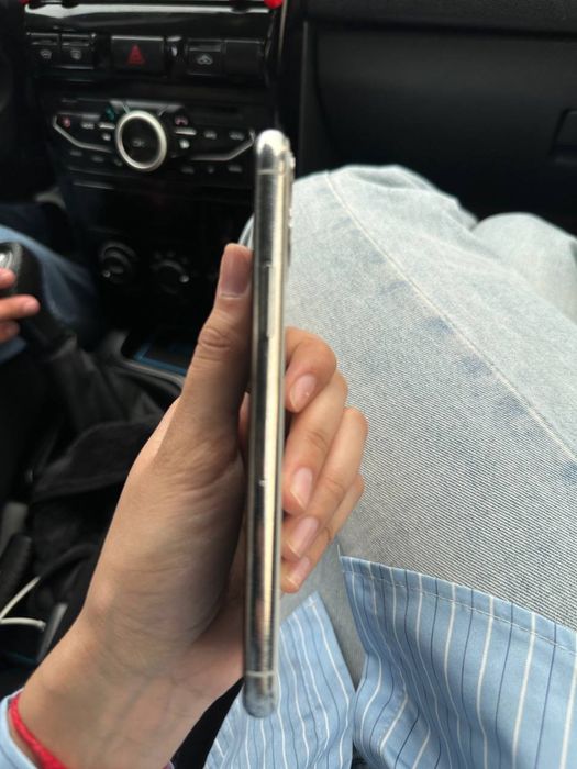 iPhone 11 Pro  в идеальном состоянии