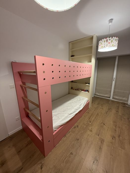 Vand pat etajat camera copii