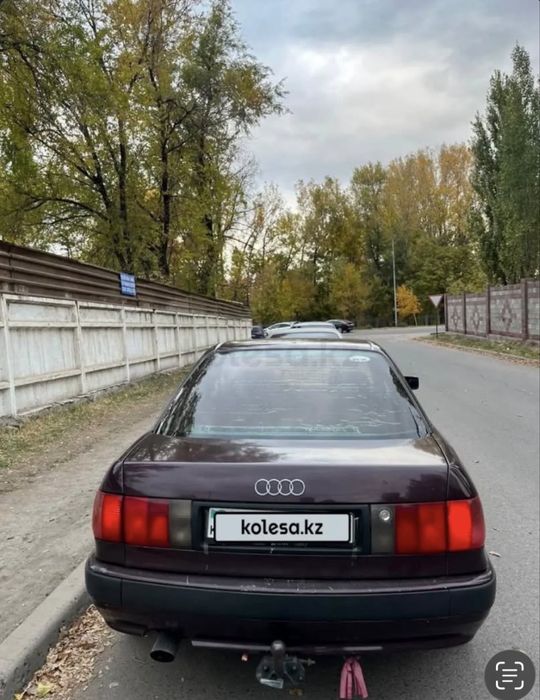Продам Ауди б4 автомат родной окрас.