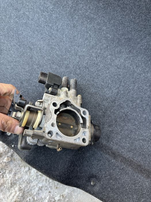 Дроссельная заслонка Toyota spasio