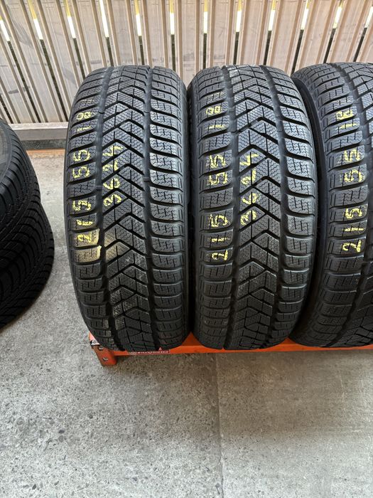 Anvelope Iarna 215/55/18 Pirelli SottoZero 3 215 55 18 R18