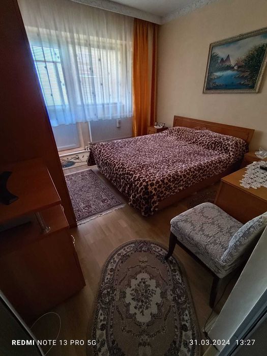 Apartament 3 camere, ultracentral, 2 balcoane, Panciu, etaj 4/4