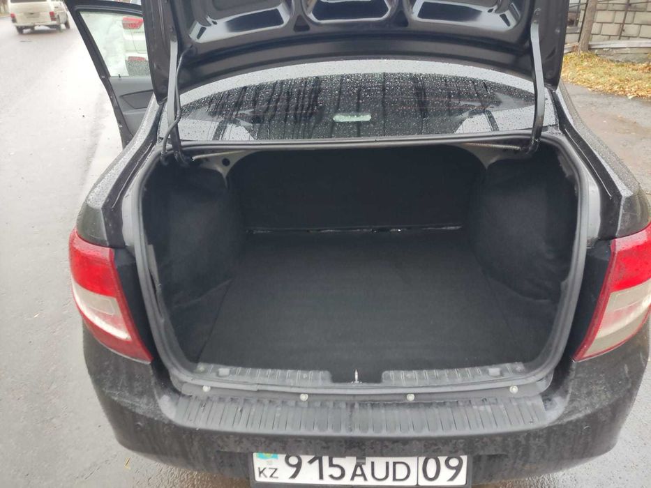 Ваз лада гранту продам.