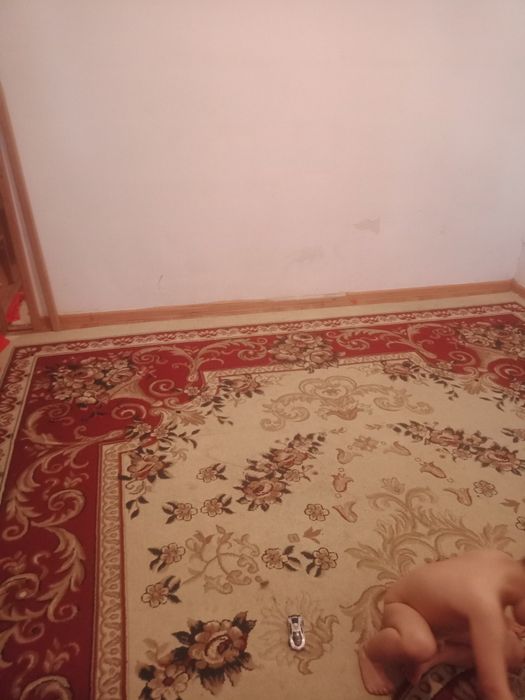 Продам ковер в отличном состояние