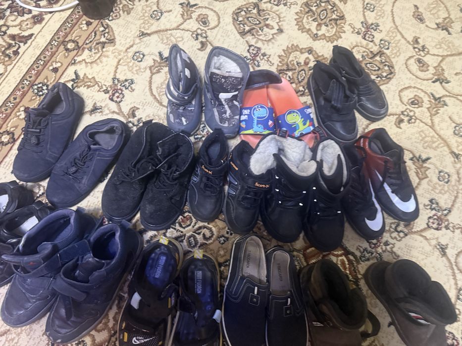 Продается детская обувь на мальчика