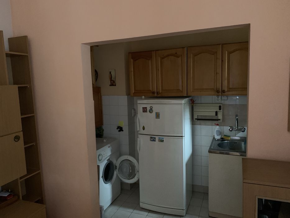 Дава се под наем Двустаен апартамент в София, Център - 90 кв.м за 650 € - Снимка #1