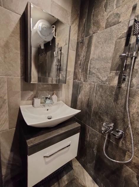 Дава се под наем Тристаен апартамент в София, Редута - 85 кв.м за 800 € - Снимка #12